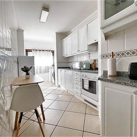 Green House Free Netflix And Garage อาเวโร ภายนอก รูปภาพ